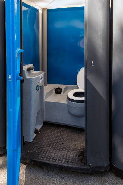Best Portable toilet rental cost  in Claymont, DE